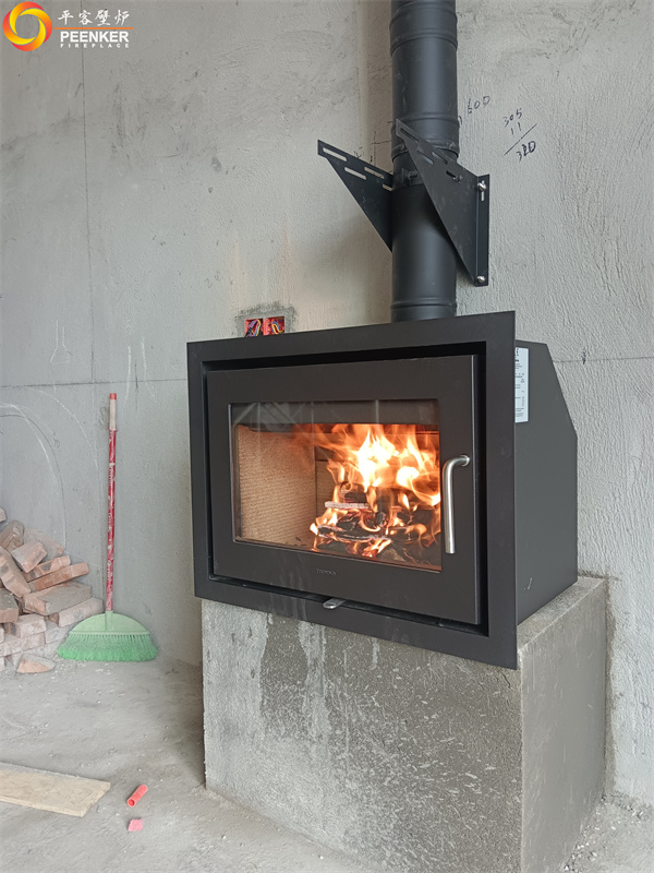 成都淺水灣別墅丹麥Morso 5660嵌入壁爐安裝.jpg