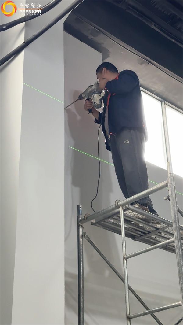 上海文創園丹麥Aduro 15LUX真火壁爐安裝.jpg